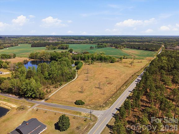2nd image of 52 McMillan Rd
