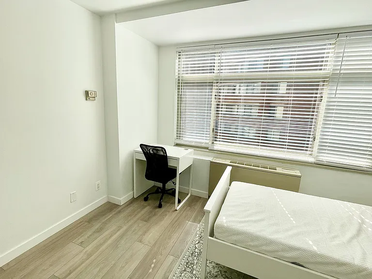 2401 H St NW #712 — Photo 11