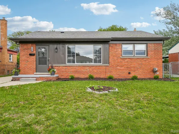 25906 Belleair St, Roseville, MI 48066