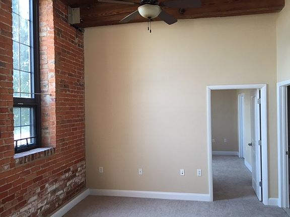 4th image of 251 Rocketts Way Unit 107