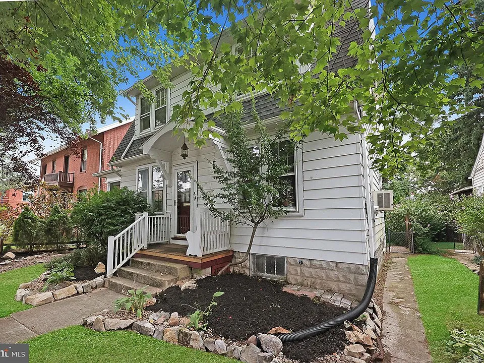 34 S 24th St