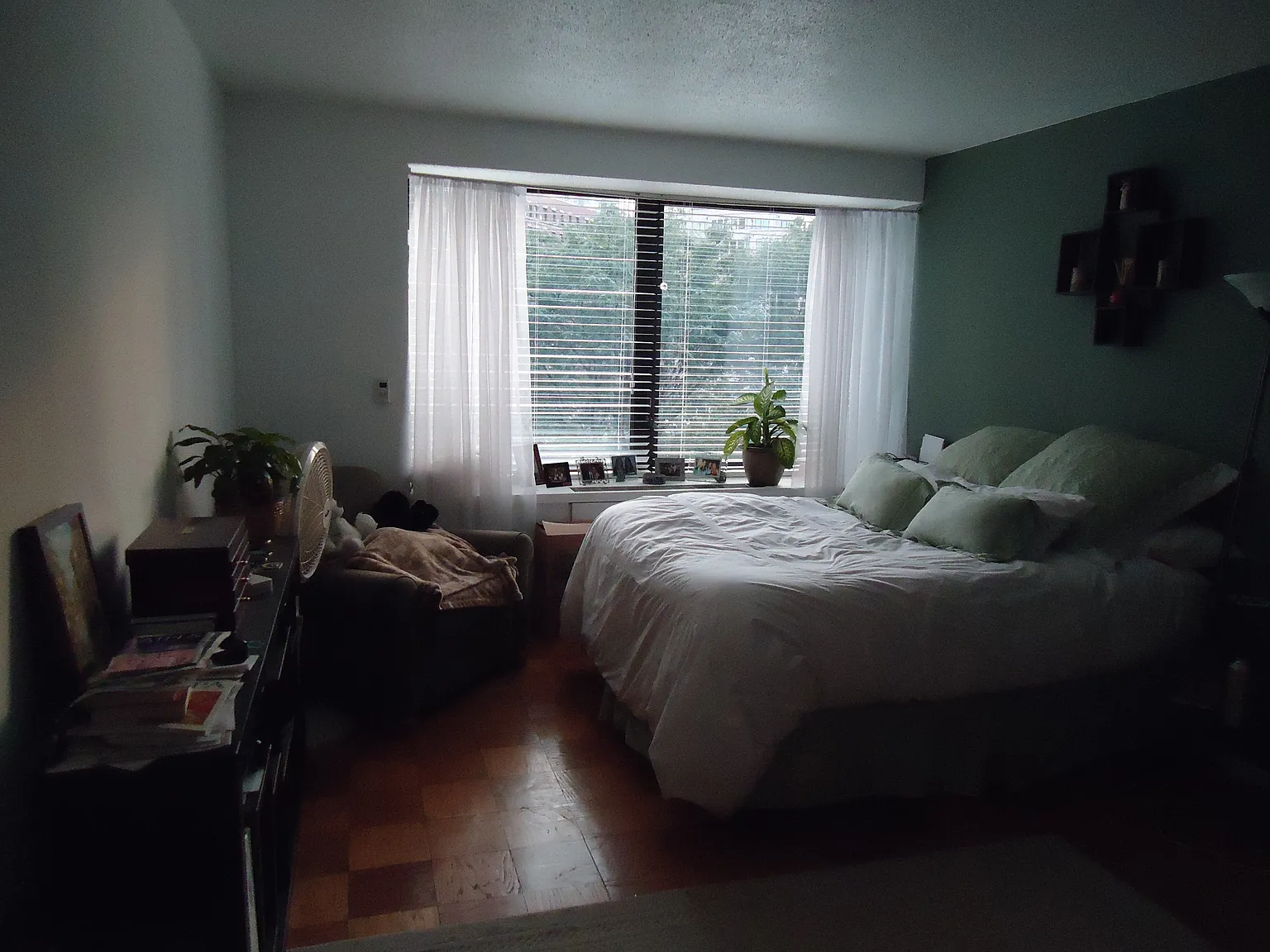 2 bed, 890 sqft, $3,800 — Photo 4