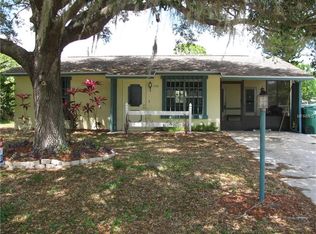 826 Spring View Ave NW, Port Charlotte, FL 33948
