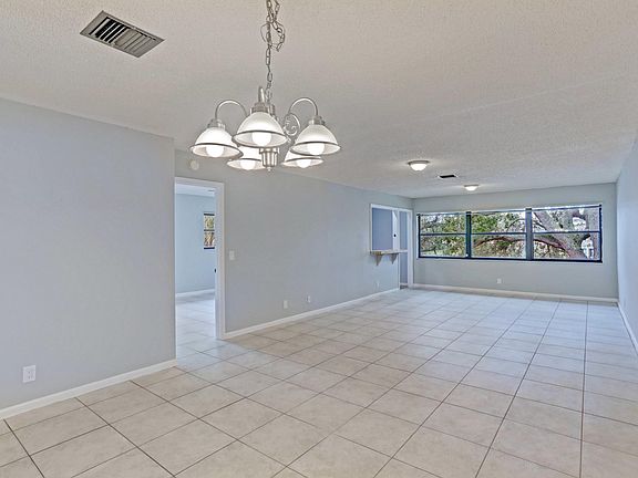 3rd image of 3011 SW 21st Terrace #382a
