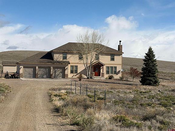 2nd image of 515 Mountain View Boulevard