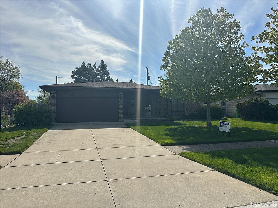 1st image of 36086 English Dr