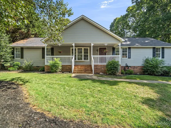 181 Hickory Creek Dr, Gastonia, NC 28052