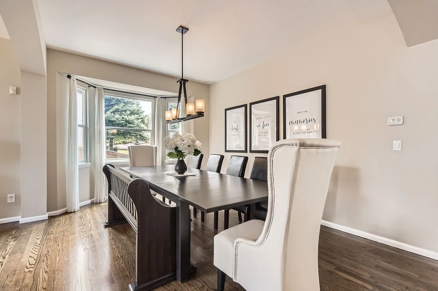 5 bed, 4229 sqft, $4,400 — Photo 1