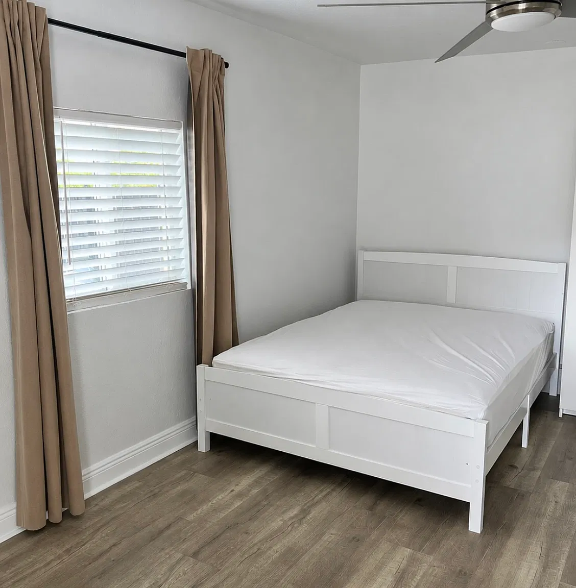 Studio, $1,300 — Photo 4