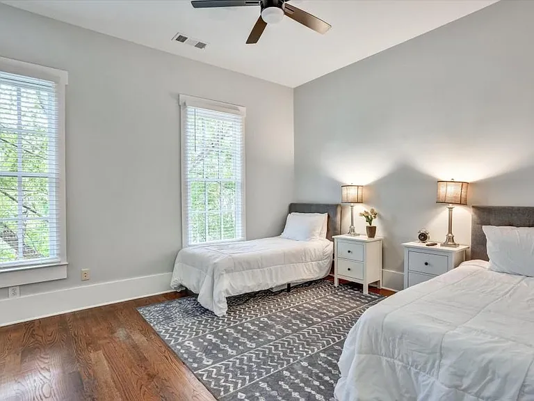 10671 Serenbe Ln — Photo 24