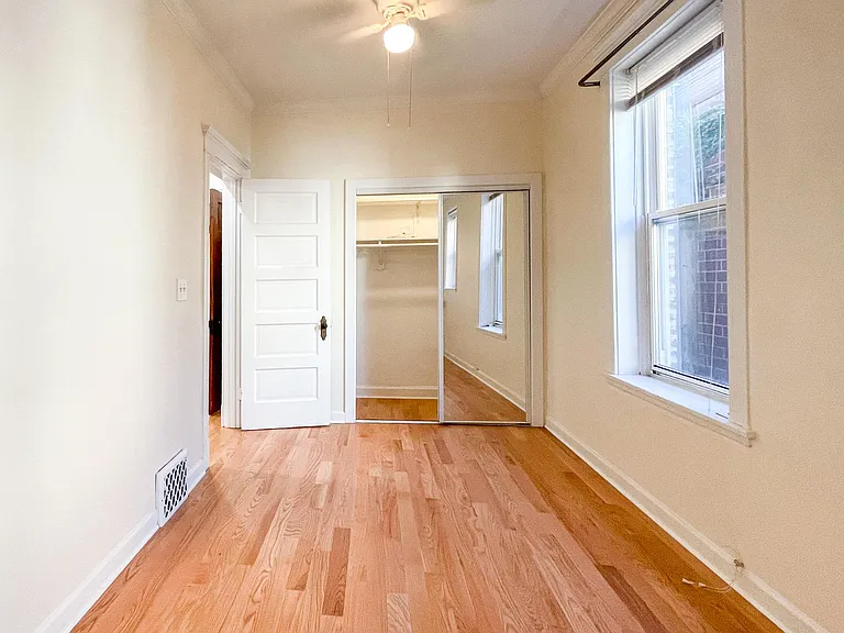 1613 W Berwyn Ave #1 — Photo 11