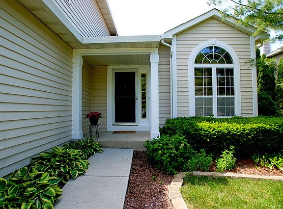 4th image of 1650 Vineyard Dr