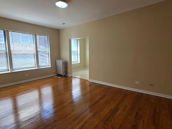 5th image of 7722-28 N Marshfield Ave #7722-3B