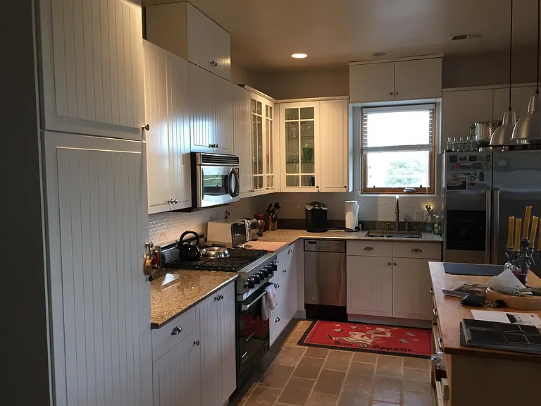 219 Richmond Dr SE #2 — Photo 17