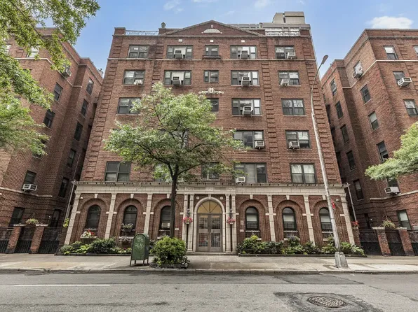 10 W 65th St APT 4L, New York, NY 10023