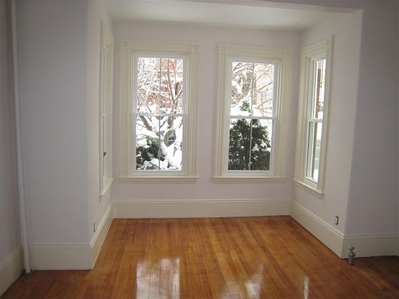 5th image of 41 Laurel St