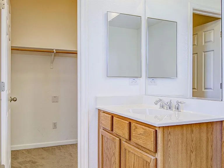8464 Crystal Walk Cir — Photo 8