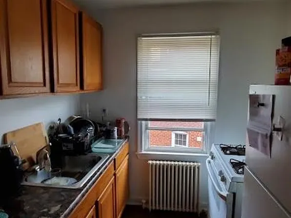 814 Greenwood Cir #3, Takoma Park, MD 20912