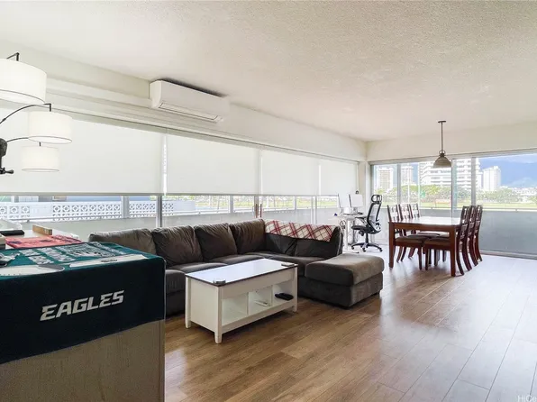2015 Ala Wai Blvd APT 2C, Honolulu, HI 96815