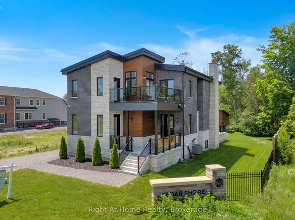 213 Suzanne Mess Blvd, Cobourg, ON K9A 3L3