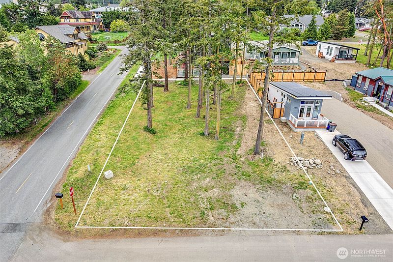 3rd image of 1015 Gise Street