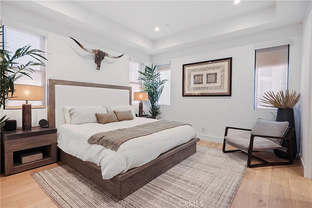 2 bed, 2.5 bath, 1300 sqft, $15,000 — Photo 4