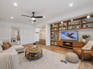 7262 Roos Rd, Houston, TX 77074