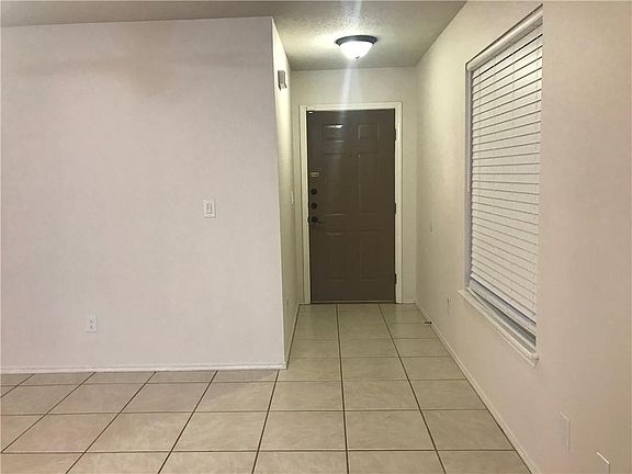 5th image of 7809 Elk Dr