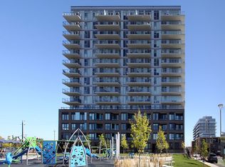185 Deerfield Rd #305, Newmarket, ON
