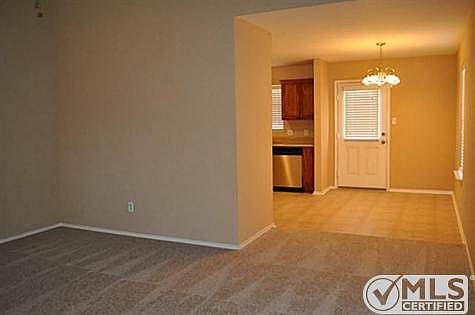 4th image of 4007 Kiest Valley Pkwy