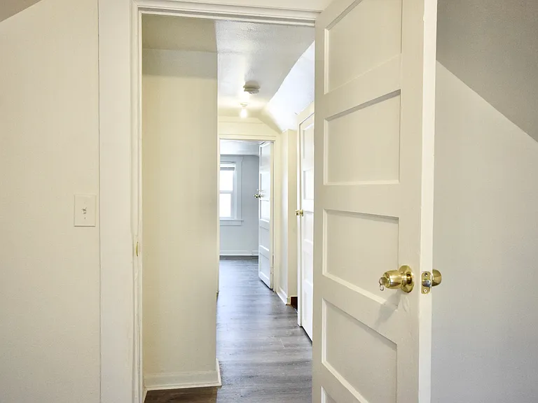 5841 NE 18th Ave — Photo 75