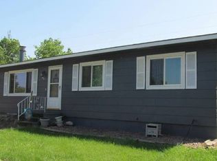 203 W 7th St, Redfield, SD 57469