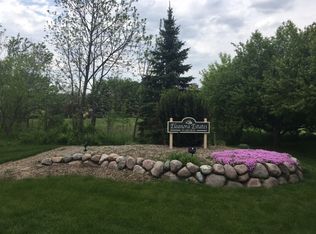 6880 September Blvd, Long Grove, IL 60047