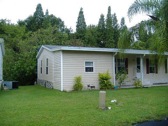 5th image of 46 Lake Pointe Dr