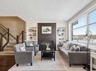 4804 S 21st Ave NW, Calgary, AB T3B 0W9