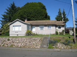 1998 N 14th St, Coos Bay, OR 97420