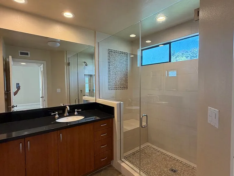 1734 N Verdugo Rd #6 — Photo 32