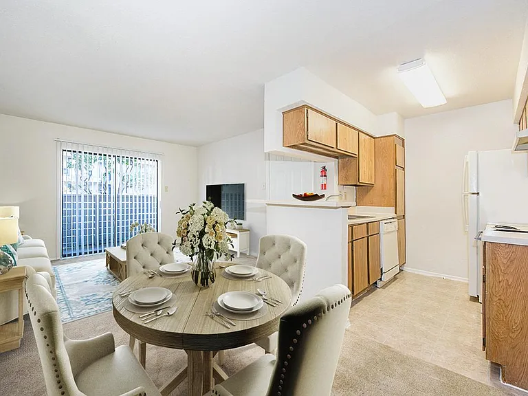 2911 Sycamore Springs Dr — Photo 20