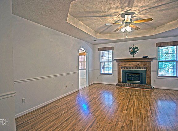 3rd image of 1385 Kentwood Dr