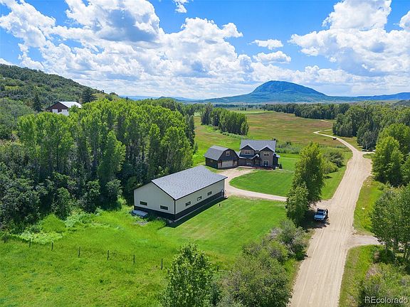 4th image of 49930 Moon Hill Drive