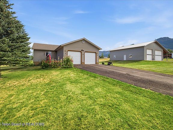 4th image of 102 Buckskin Way