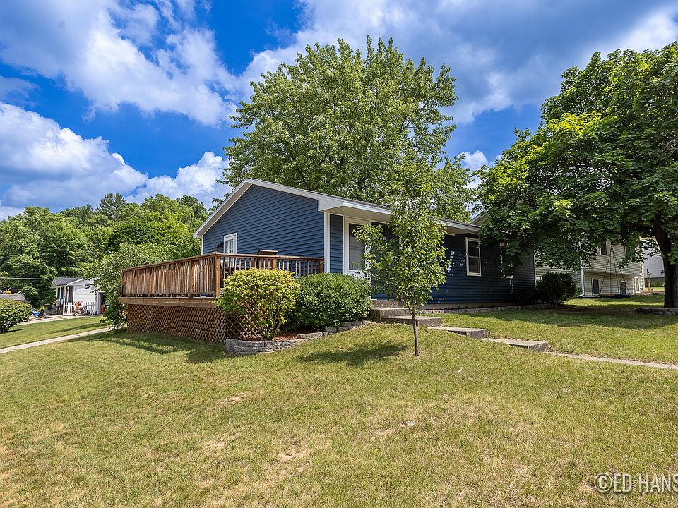 1st image of 138 Lincoln Ct