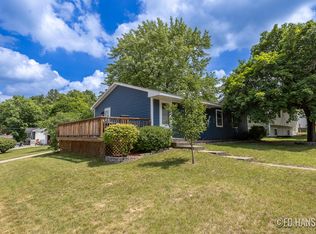 138 Lincoln Ct, Rockford, MI 49341