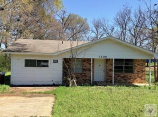 1106 2nd St, Queen City, TX 75572