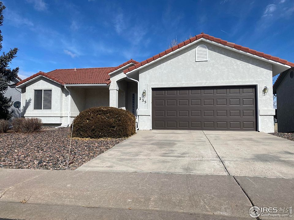 1st image of 235 Las Lunas St