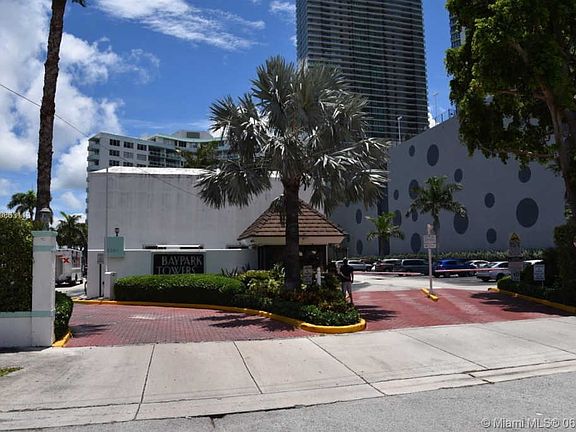 2nd image of 3301 NE 5th Ave APT 503