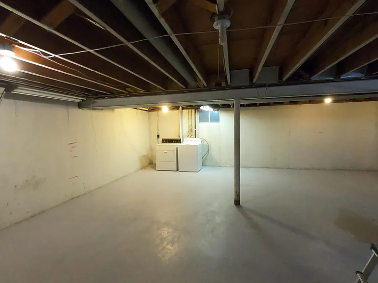 5830 Perry Ln — Photo 68