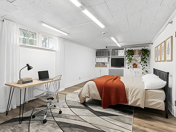 4th image of 1846 Portland Ave #1