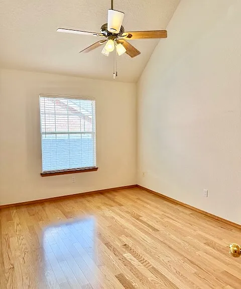 8420 Ashton Pl NE — Photo 25
