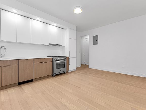 4th image of 24-39 38th St #C1